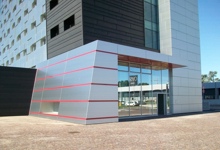 Rivestimento metallico per edificio