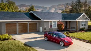 Tesla lancia il fotovoltaico a noleggio anche in Italia