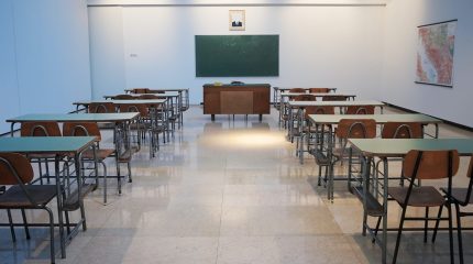 Edilizia scolastica: stato attuale degli istituti, molti hanno 100 anni