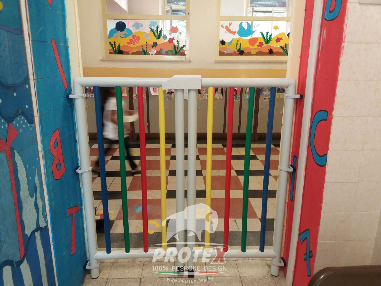 4 Protezioni Parete Per Cancelletto Bambini - Cuscinetti Antiscivolo In ABS E Gomma - Per Cancelli A Pressione - Foto 11