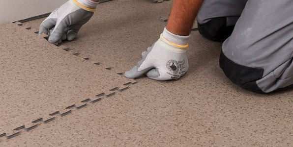 Pavimenti in PVC, semplici e pratici da posare Pavimenti in PVC, semplici e pratici da posare