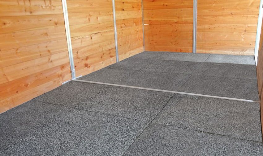 Tappeto in gomma per scuderie: per un miglior pavimento anticaduta Tappeto in gomma per scuderie: per un miglior pavimento anticaduta