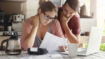 Come si calcola e si versa la TASI: F24, Bollettino Postale, Banca, CAF, Commercialista