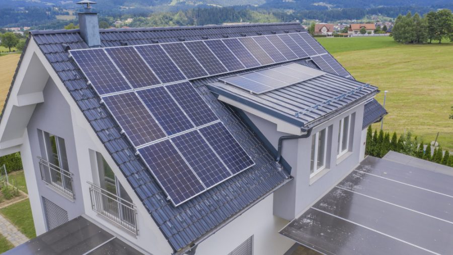 Superbonus e fotovoltaico: limite ridotto in base agli interventi, ecco come