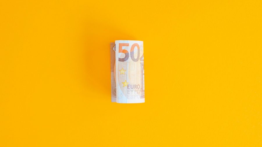 Bonus ai professionisti, per i redditi più bassi sale a 350 euro