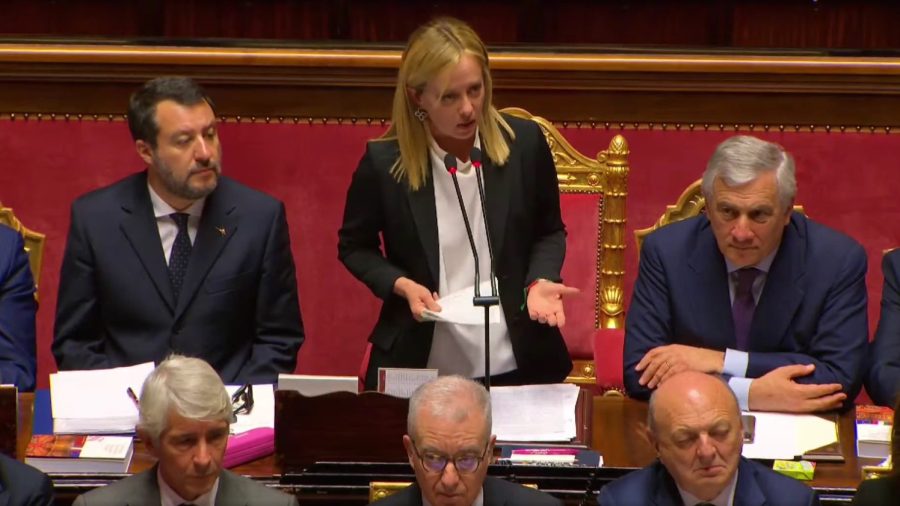 Caro bollette, Meloni: “Costi insostenibili, governo al lavoro”