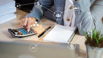 Manovra 2023, salta norma su Pos e Reddito cittadinanza ridotto: le novità