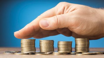 Manovra, Giorgetti presenta la Legge di Bilancio con le modifiche: