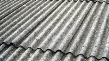 Bonifica Amianto: le fasi dello smaltimento, i ruoli, i pro e i contro