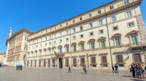 Sindacati convocati a Palazzo Chigi: Riforma del fisco e pensioni
