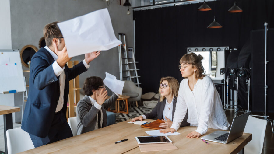 Eredi esclusi dalla successione: come opporsi al testamento