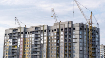 Manutenzione e ricostruzione in condominio: chi paga per soffitti e lastrici?