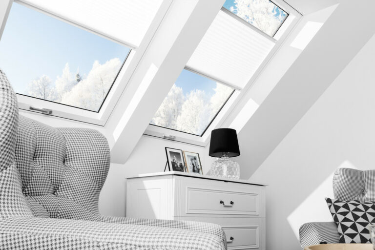 Finestra da tetto PTP-V in PVC