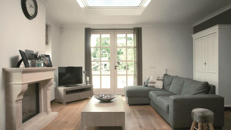 Finestra per tetti piatti modello F Finestra per tetti piatti modello F