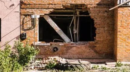 Demolizione obbligatoria per opere abusive: il TAR ribadisce i limiti della fiscalizzazione