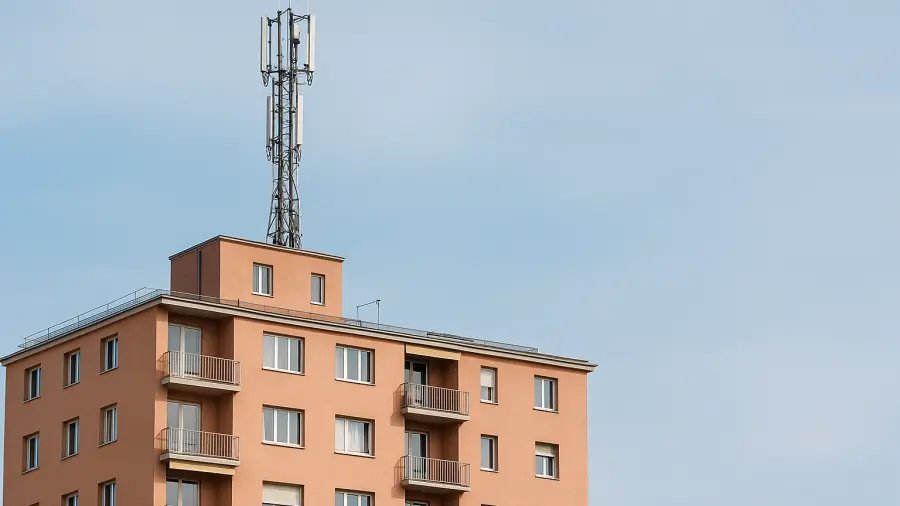 Antenne sul terrazzo condominiale: come dichiarare i compensi ricevuti