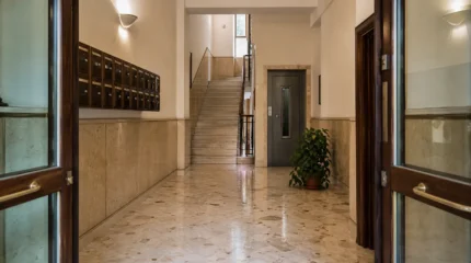 Androne condominiale: proprietà, uso, divieti e spese