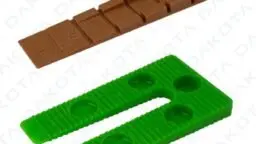 Cunei in plastica per mobili