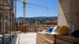 Caldo nei cantieri: quando scatta lo stop dalle 12:30 alle 16:00