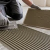 Colla per piastrelle: classi, scelta del prodotto, preparazione e applicazione