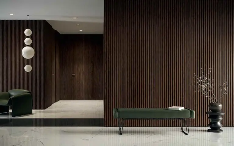 Boiserie Garofoli: rivestimenti coordinati in legno
