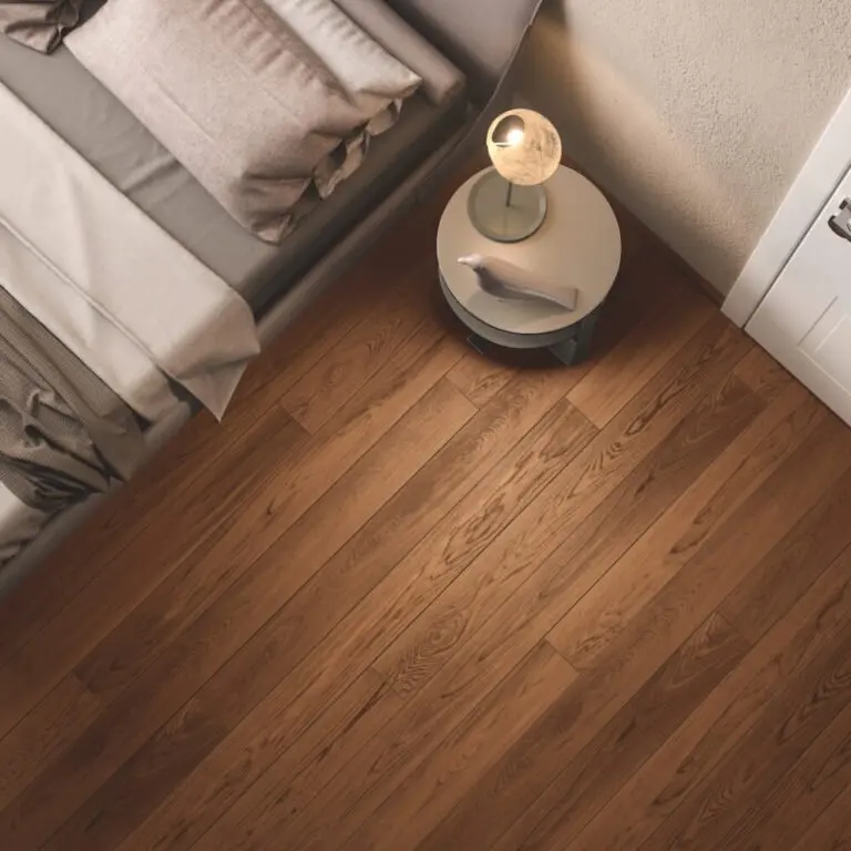 Parquet Garofoli: rovere coordinato a porte e boiserie