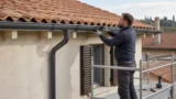 Grondaie e pluviali: materiali, pendenze e sostituzione