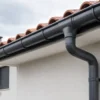 Grondaie in PVC: caratteristiche, montaggio, durata e manutenzione