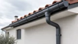 Grondaie in PVC: caratteristiche, montaggio, durata e manutenzione