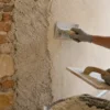Intonaco a calce: caratteristiche, preparazione, posa e utilizzi