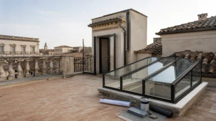 Lucernario sul lastrico a uso esclusivo: la proprietà condominiale non basta per annullare il nulla osta