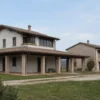 Portico, terrazzo chiuso e ampliamenti: gli abusi non si valutano a pezzi