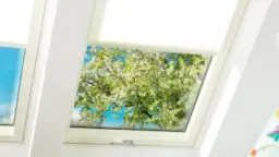 Tenda plissettata ombreggiante APS FAKRO