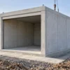Garage prefabbricato in cemento: fondazione, montaggio, permessi e costi