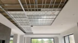 Pannelli radianti a soffitto: resa, posa e raffrescamento