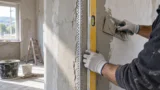 Paraspigoli per intonaco: materiali, allineamento, posa e difetti