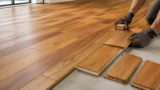 Parquet in teak: qualità, stabilità, posa e manutenzione