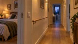 Casa sicura per anziani in inverno: allarmi, illuminazione e prevenzione delle cadute