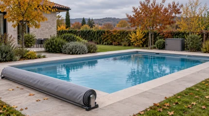 Chiudere la piscina per l'inverno: impianto, livello dell'acqua e protezione dei componenti