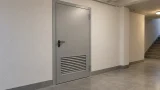 Porta ventilata per cantina e locale tecnico: griglie, materiali e limiti