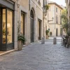 Strada pedonalizzata davanti al negozio: perché il TAR respinge il ricorso